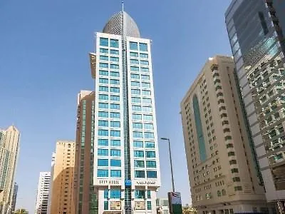 Tryp By Wyndham Abu Dhabi City Center