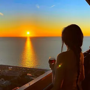 https://centr-of-batumi.batumihotels.net