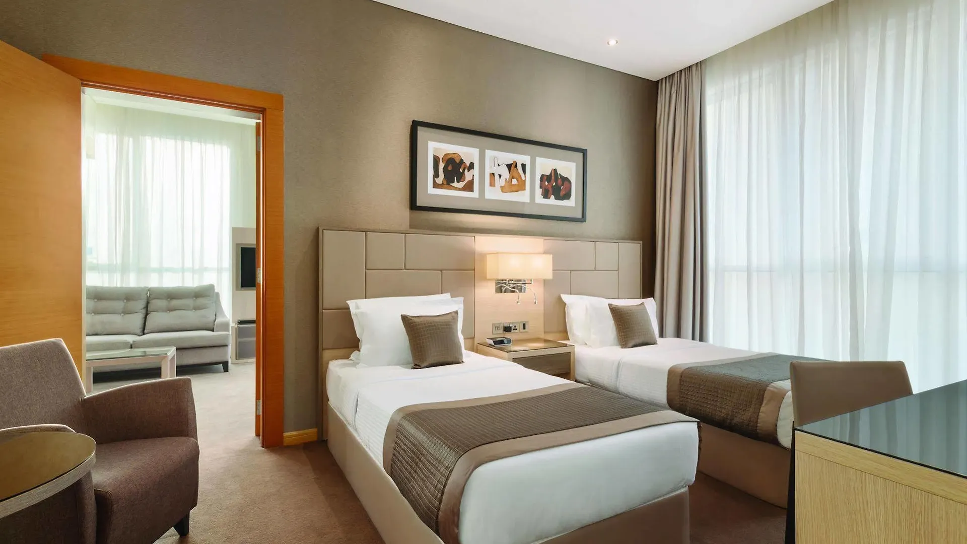 Tryp By Wyndham Abu Dhabi City Center 4*,  Förenade Arabemiraten