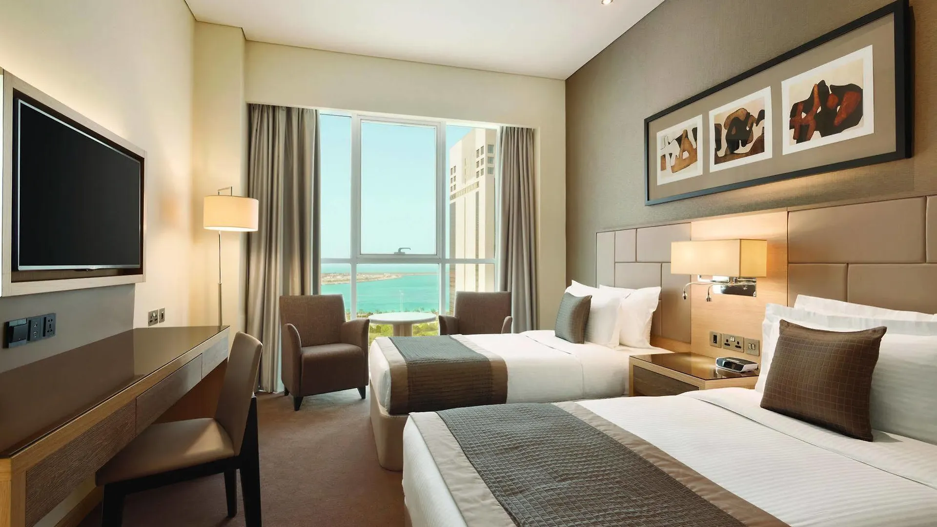 Tryp By Wyndham Abu Dhabi City Center